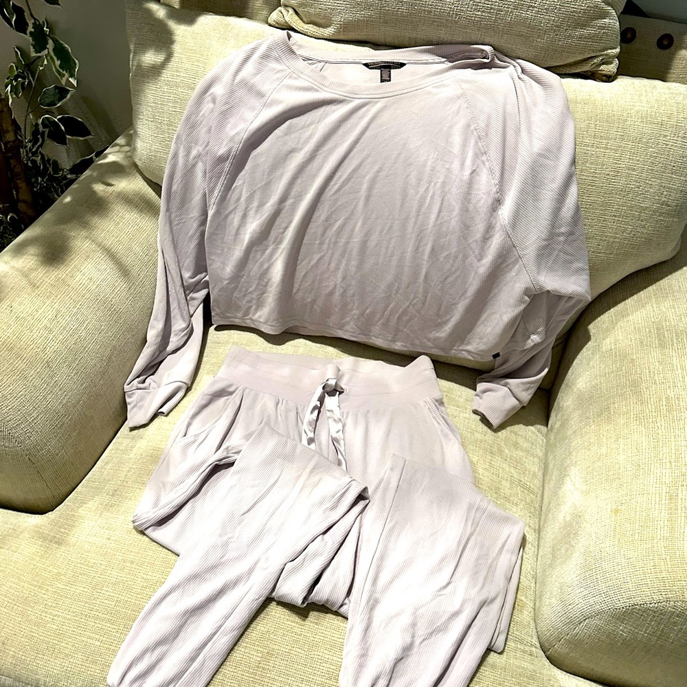 Victoria secret sleep set